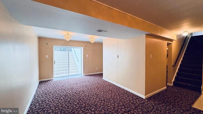 Building Photo - 9161 Lost Fields Ct