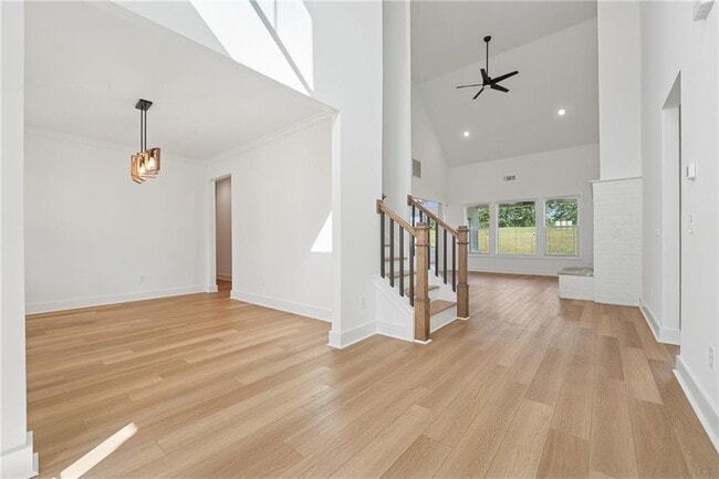 Building Photo - 2049 Chestnut Oak Trl
