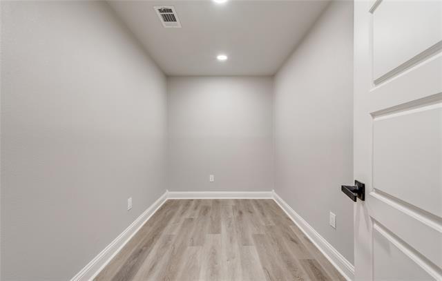 Building Photo - 227 Carolyn Dr