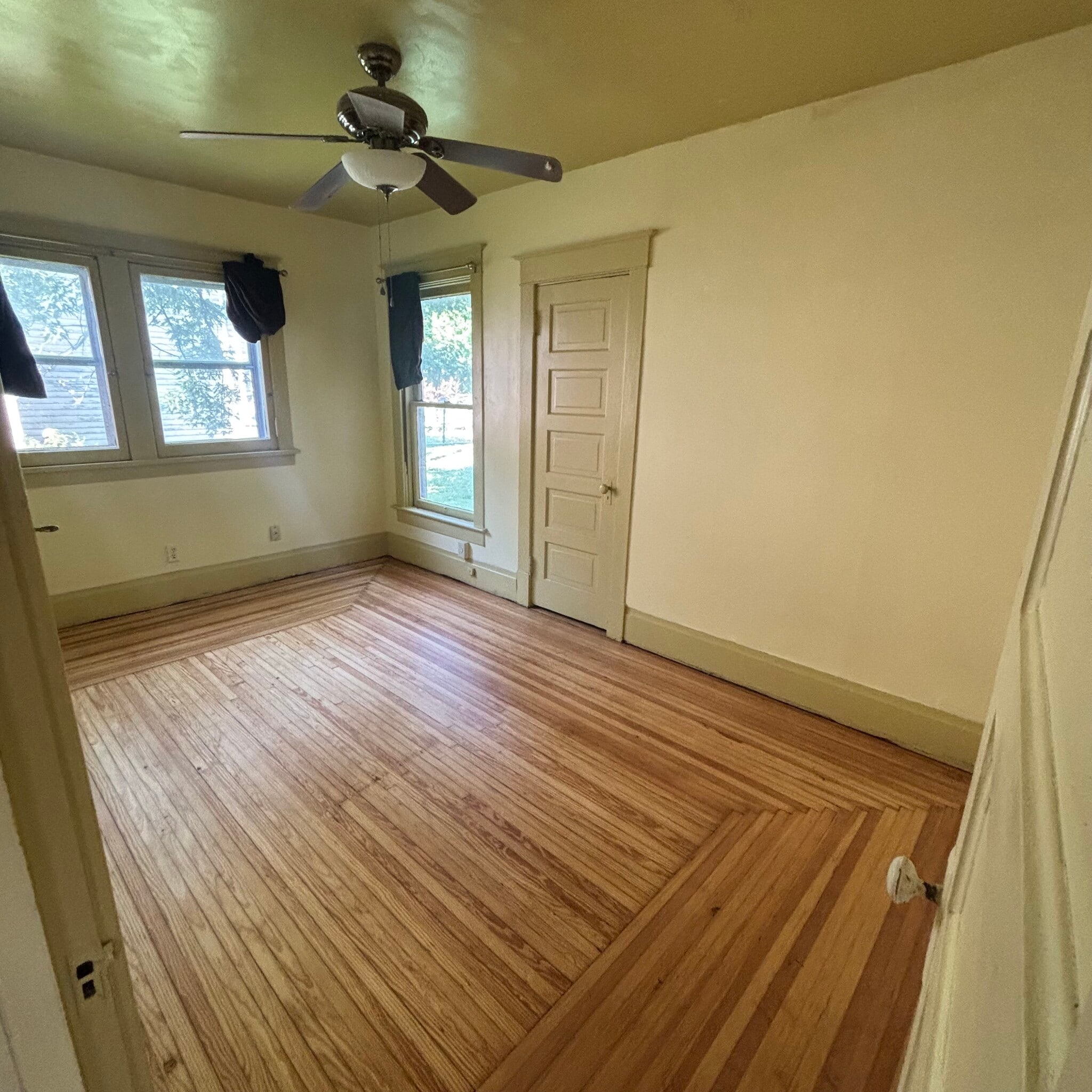 Building Photo - 1009 SW Fillmore St