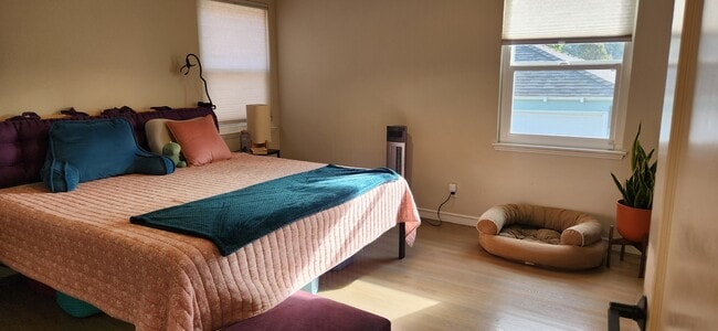 Building Photo - 4532 Reinhardt Dr