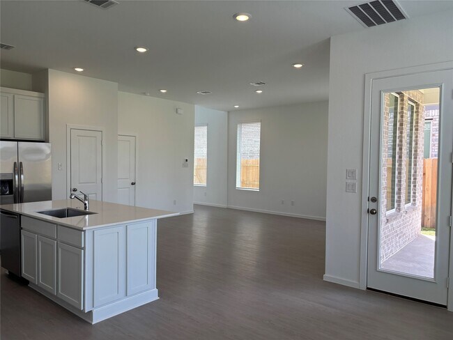 Building Photo - 6307 Serenity View Ln