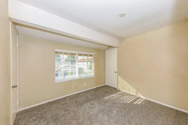 Building Photo - 45341 Rancho La Brea Dr