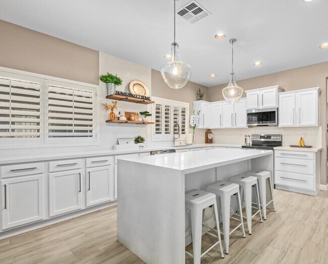 Building Photo - 11810 W Villa Chula Ln