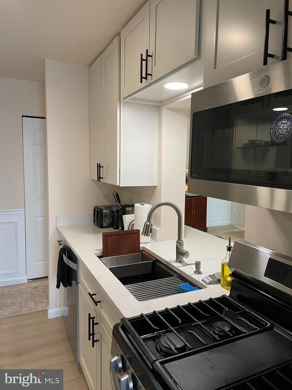 Building Photo - 8310 Tobin Rd