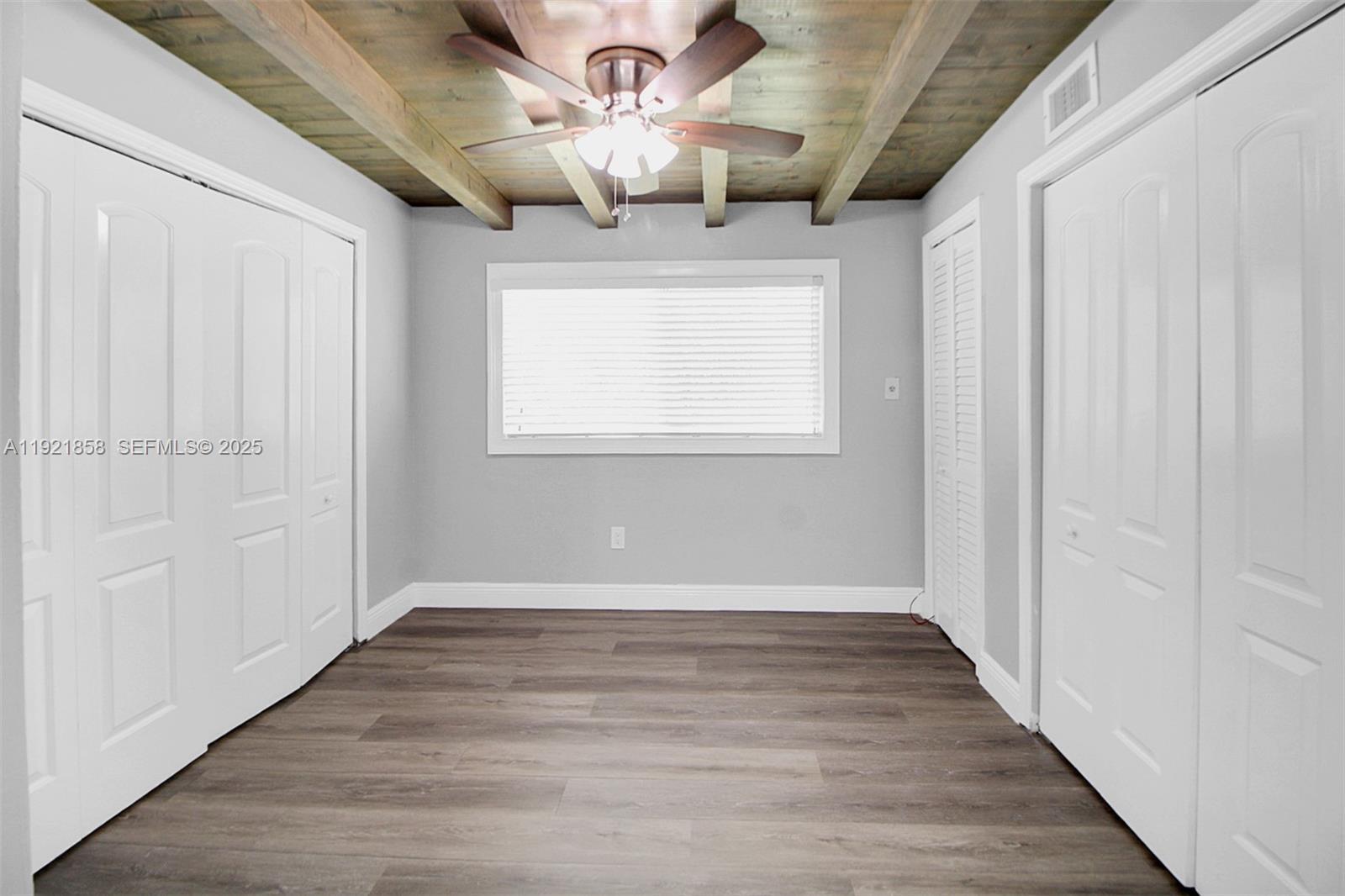 Building Photo - 1804 SW 102nd Ct