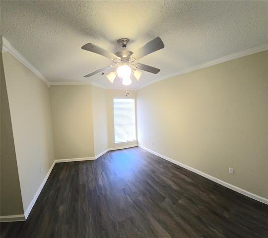 Building Photo - 5205 Wedgewood Dr