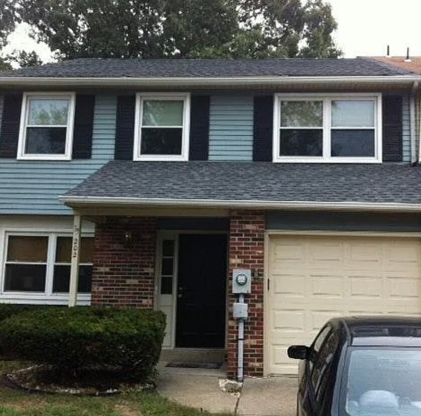 Building Photo - 202 Shady Ln