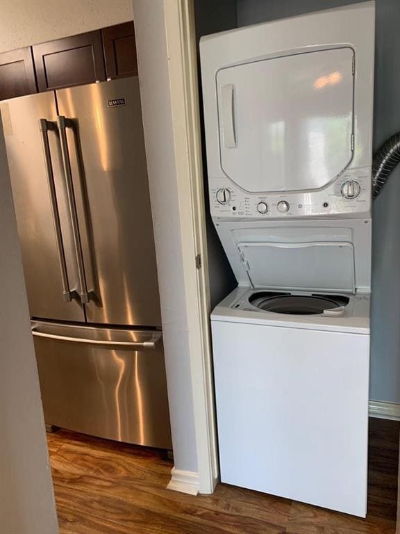 Building Photo - 7078 N Holiday Dr