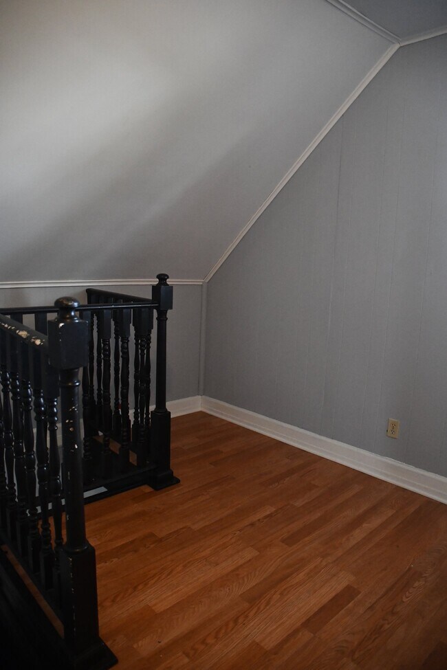 Building Photo - 335 Harlem Ave
