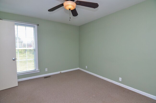 Building Photo - 4924 Teton Dr