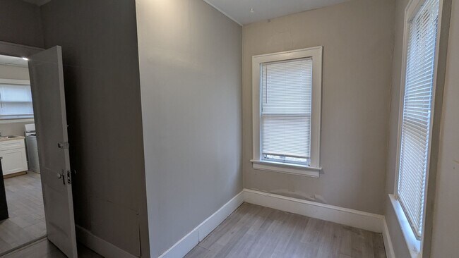 Building Photo - Atlas Investment Group, LLC (569 Allyn St ...