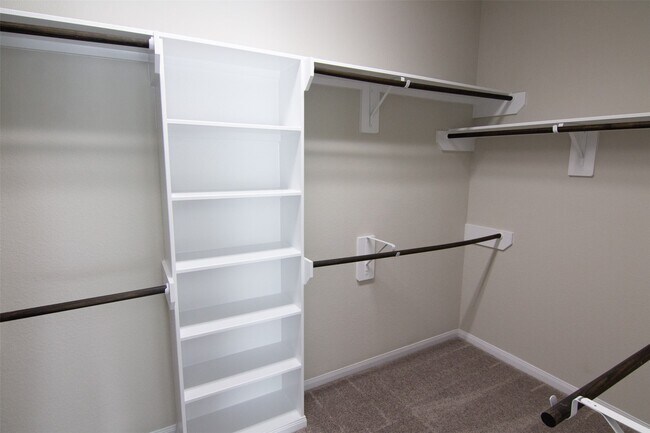 Building Photo - 7815 Mesquite Hill Ln