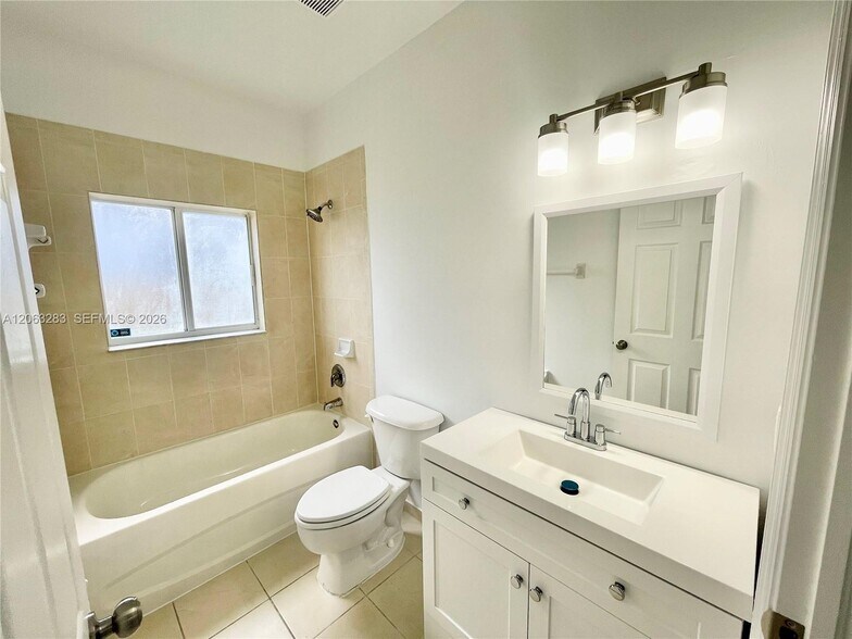 Building Photo - 13421 SW 280th Ter