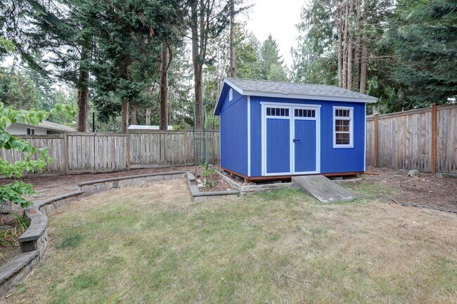Building Photo - Stunning 3BR 1.75 BA Sammamish Home.  Rece...