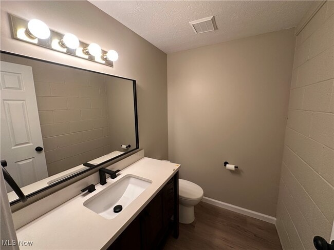 Building Photo - 6935 Tippecanoe Rd