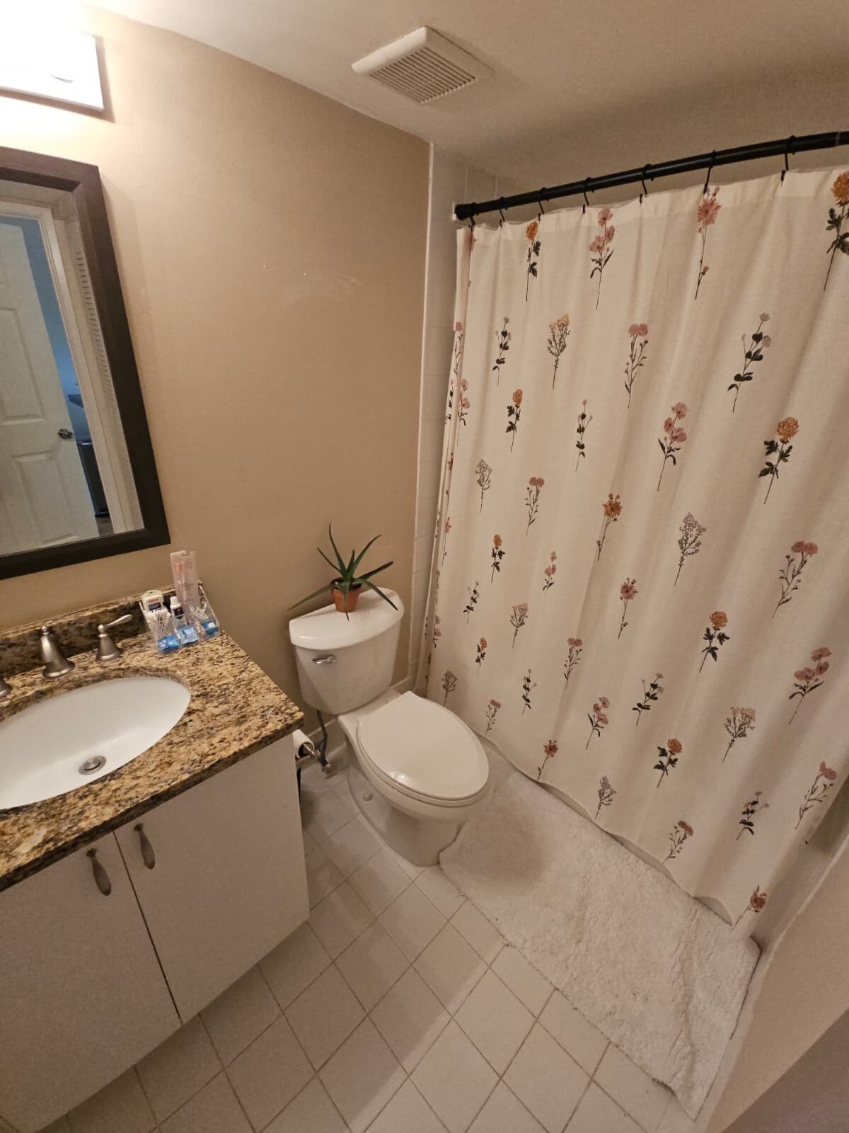 Building Photo - 1590 S 42nd Cir