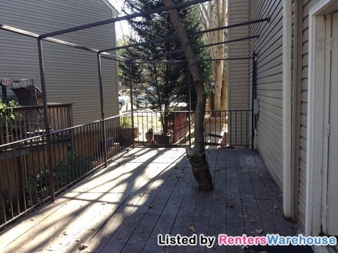 Building Photo - 723 Twin Brooks Ct SE