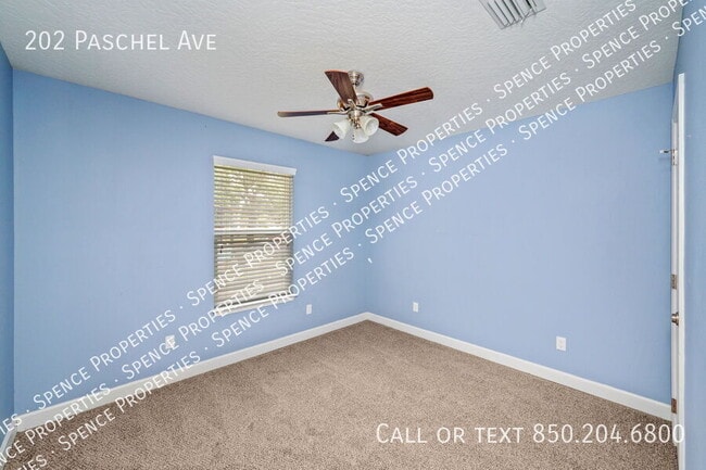 Building Photo - 202 Paschel Ave