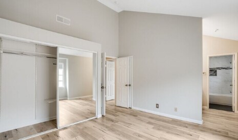 Building Photo - 14061 Lemoli Ave