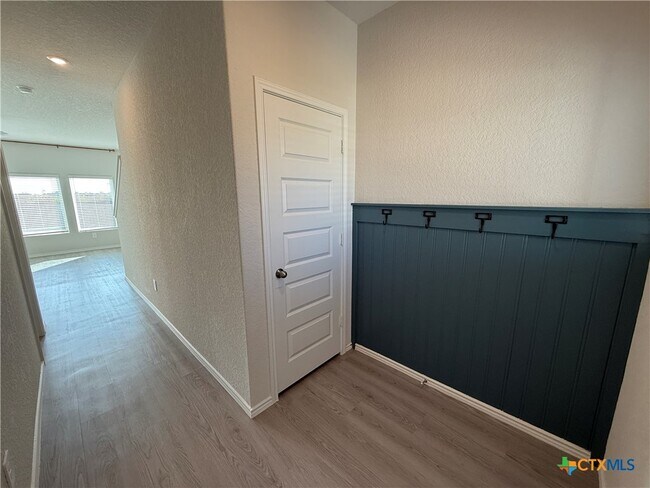 Building Photo - 3309 Muenster Ave