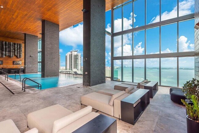 Building Photo - 1451 Brickell Ave