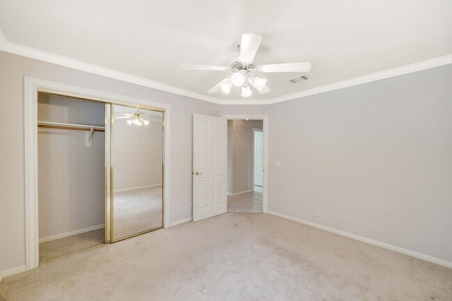 Building Photo - 11901 Jess Dr