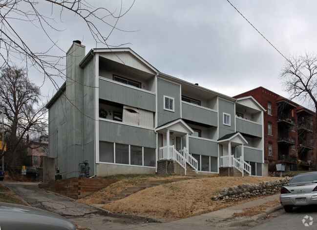 Building Photo - 3632-3634 Wyoming St