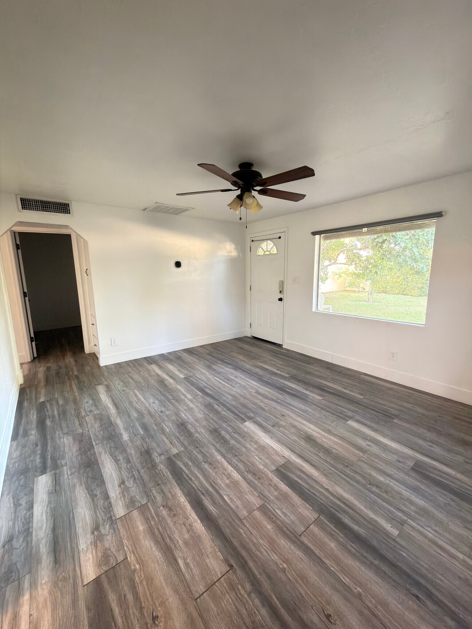 Building Photo - 3126 N 28th St