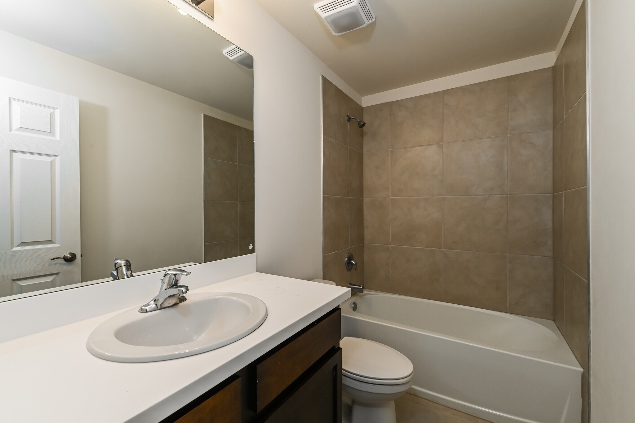 Building Photo - 15042 Wildflower Cir