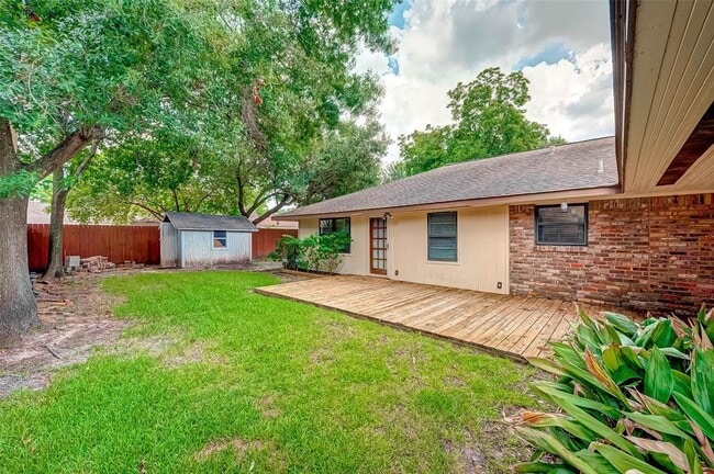 Building Photo - 4038 Cheena Dr