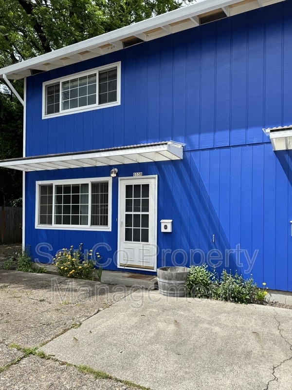 Building Photo - 538 S Nebraska St