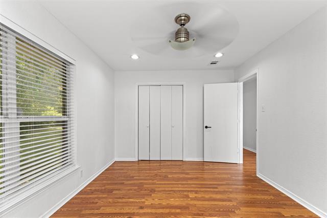 Building Photo - 3611 Bonzer St