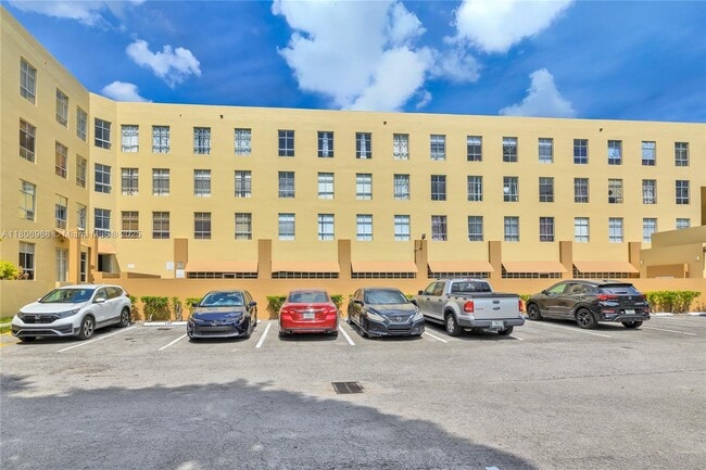 Building Photo - 7400 W 20th Ave
