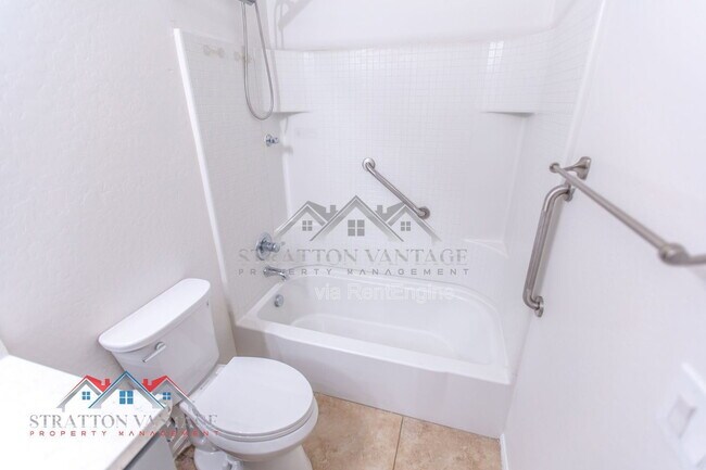 Building Photo - 9096 N 97th Dr