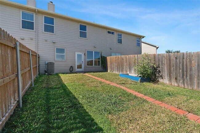 Building Photo - 44 Verde Ranch Loop