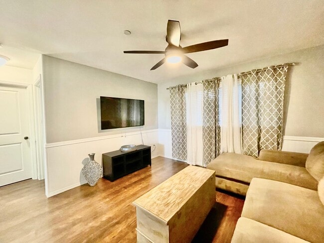 Building Photo - UPPER WEST SIDE- Villas at Kahana Ridge -3 bedroom/2 Bath- Semi Furnished Condo