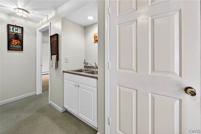 Building Photo - 8237 Mantova Dr