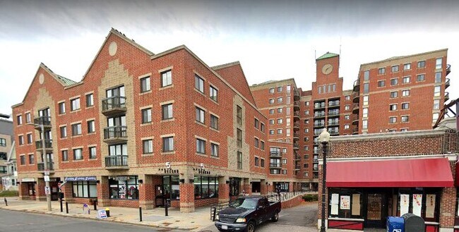Building Photo - 15 N Beacon St