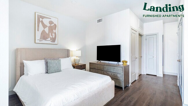 Building Photo - 1605 E County Line Rd