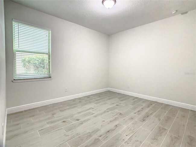 Building Photo - 8917 Blue Mesa Dr