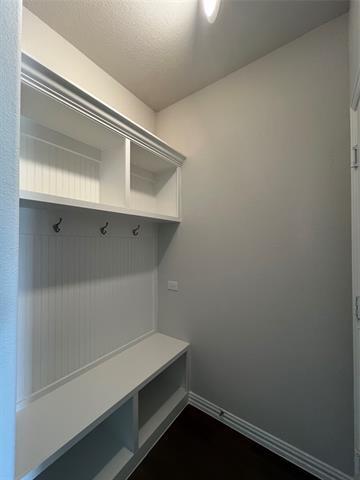 Building Photo - 3033 Burwick Ln