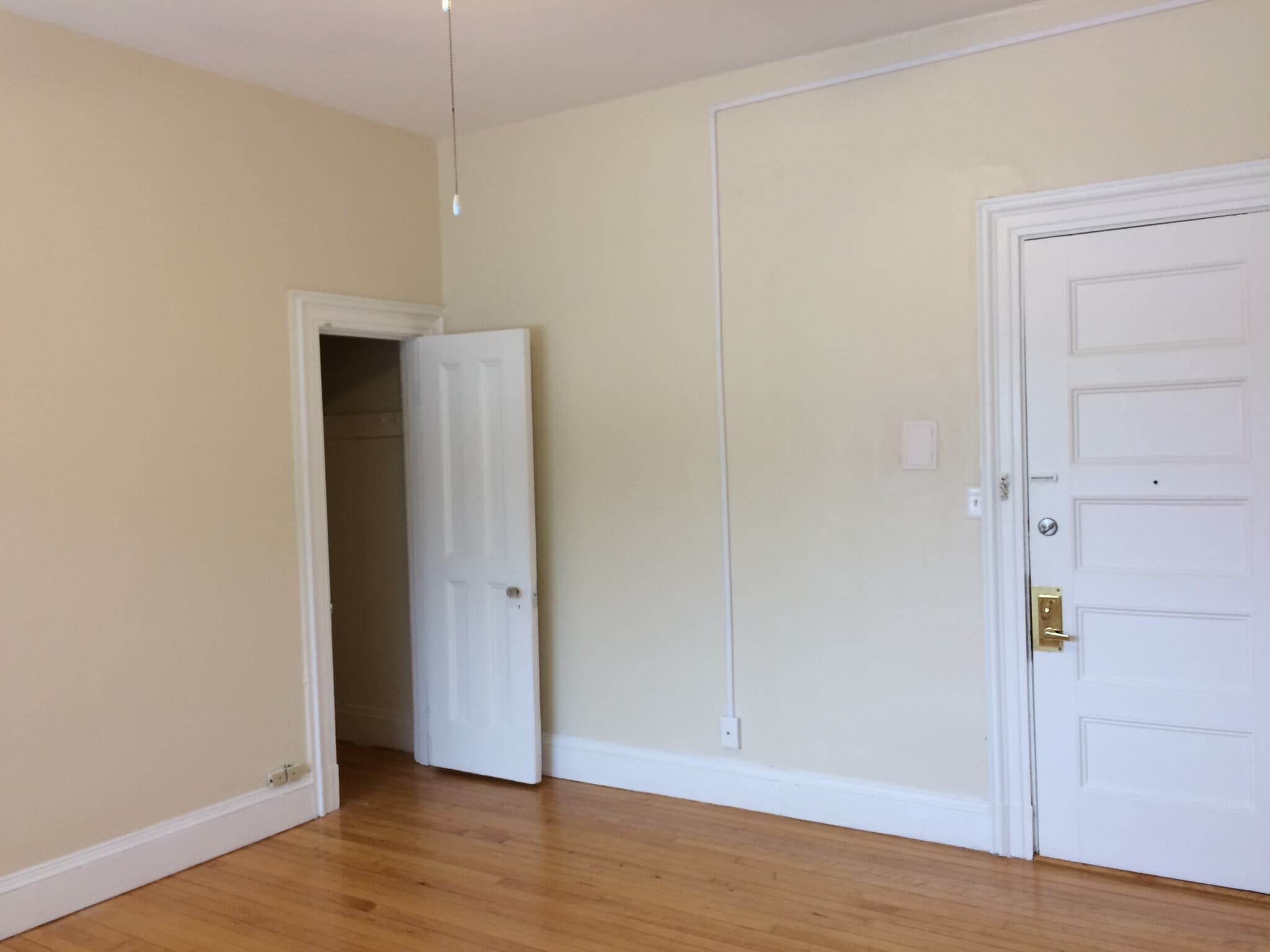 Building Photo - 1470 Beacon St