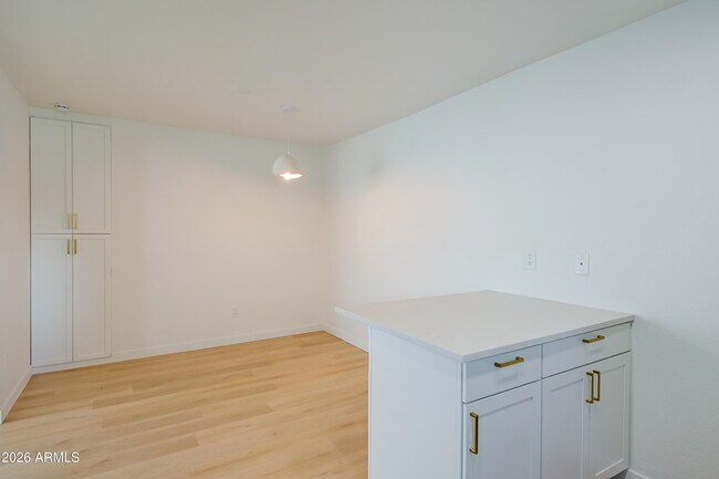 Building Photo - 16041 N 31st St