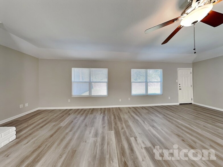 Building Photo - 17506 Sundrop Ln