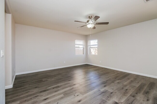 Building Photo - 2324 E San Manuel Rd