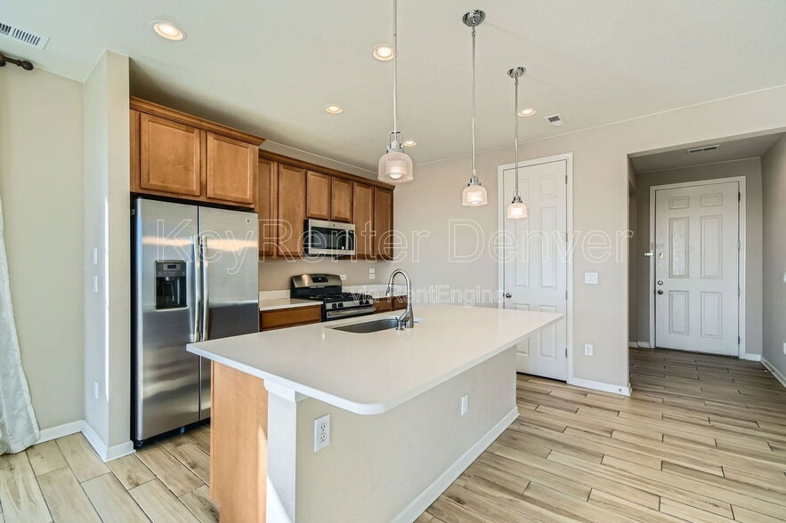 Building Photo - 9620 Clermont Ln