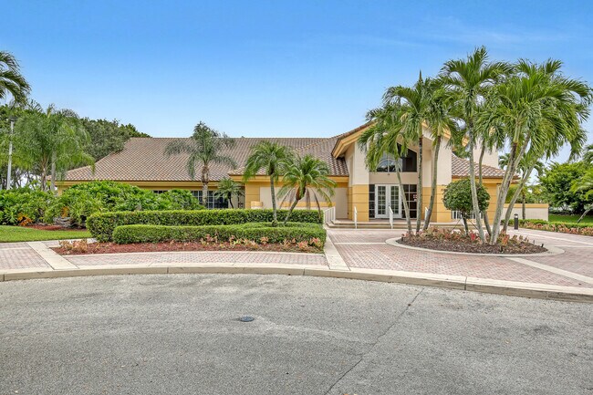 Building Photo - 10751 Oak Bend Way