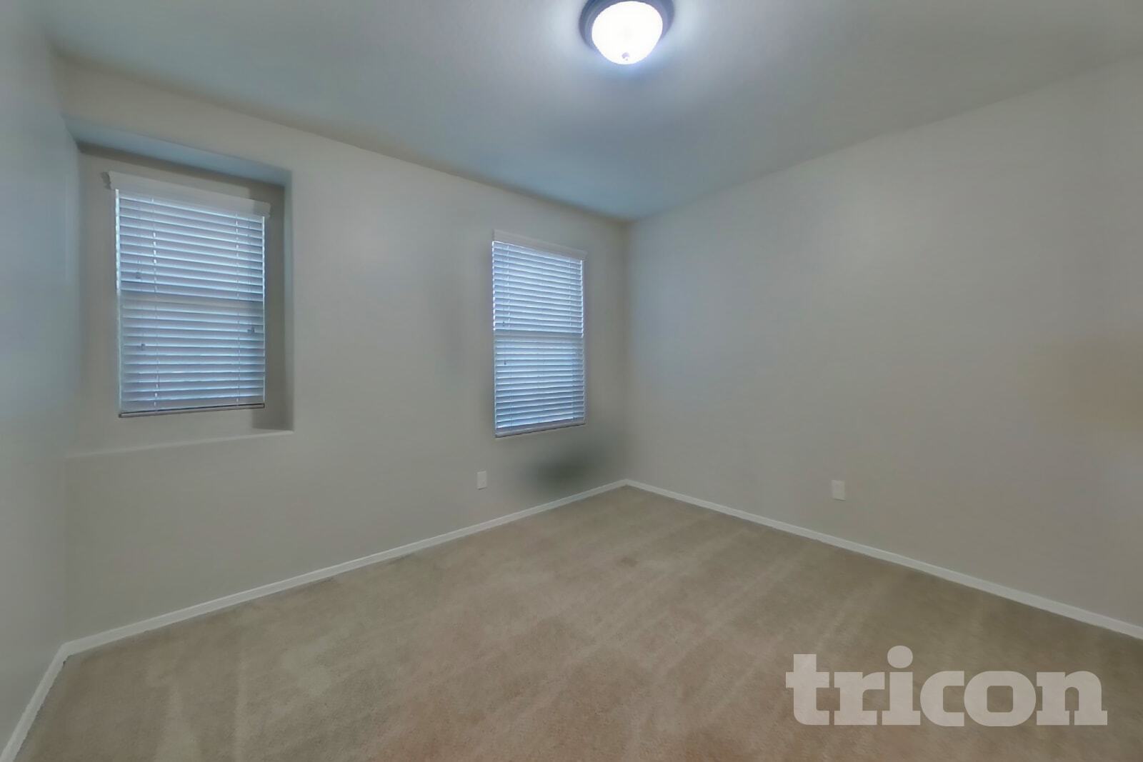 Building Photo - 11690 N 166th Dr