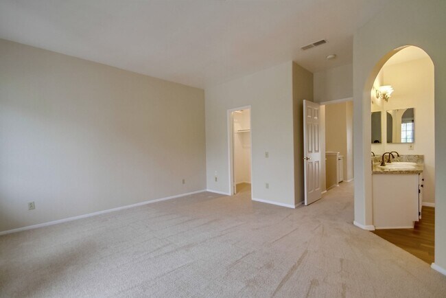 Building Photo - Spacious Townhome in San Marcos, 2-Car Garage, and a Tropical Community Pool!!